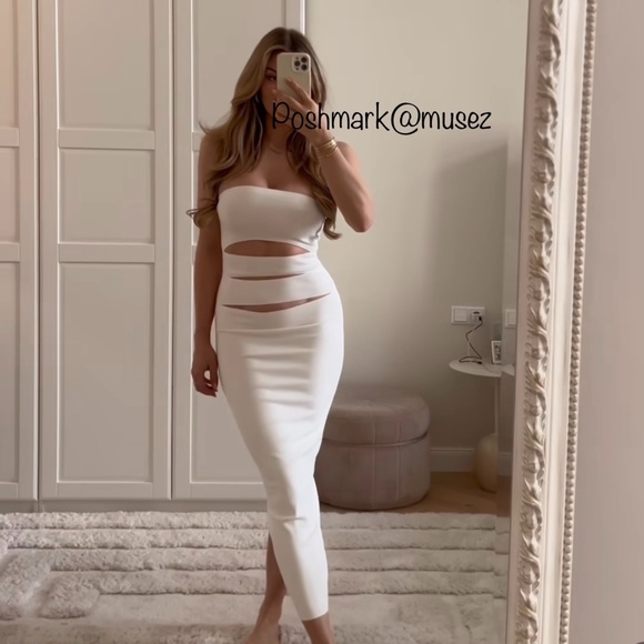 Zara CUT OUT MAXI DRESS - Picture 16 of 16